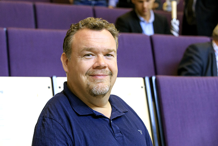 David Lega - politiker med intresse för sjukvård